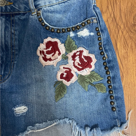Free People Wild Rose Embroidered Denim Mini Skirt 🖤 - Picture 12 of 16